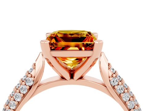 Rose gold Princess Cut Diamond Solitaire Engagement Ring with Pavé Band and Four-Prong Setting_4