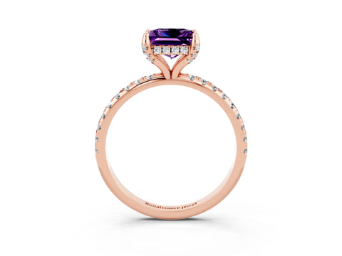 Rose gold Princess Cut Diamond Solitaire Ring with Four-Prong Setting and Pavé Band_3