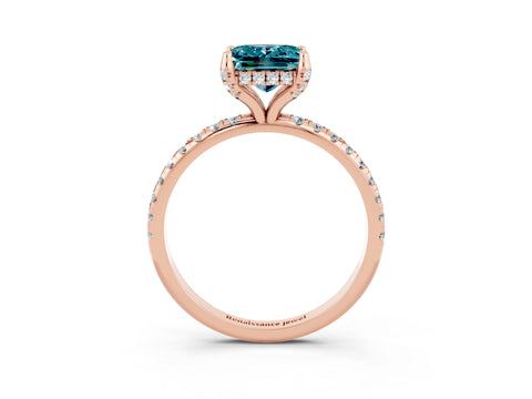 Rose gold Princess Cut Diamond Solitaire Ring with Four-Prong Setting and Pavé Band_3
