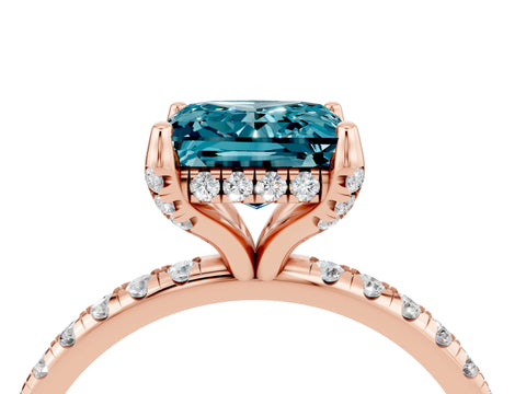 Rose gold Princess Cut Diamond Solitaire Ring with Four-Prong Setting and Pavé Band_4