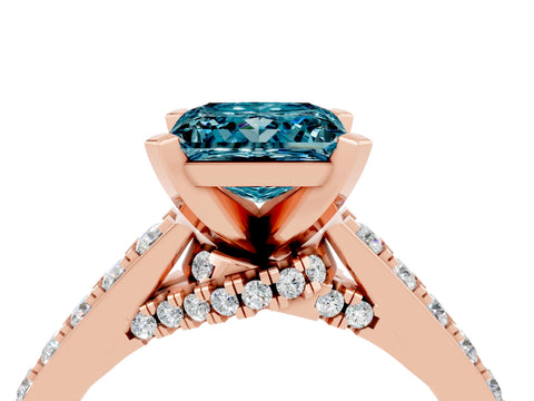 Rose gold Princess Cut Diamond Solitaire Ring with Pavé Band and Prong Setting_16