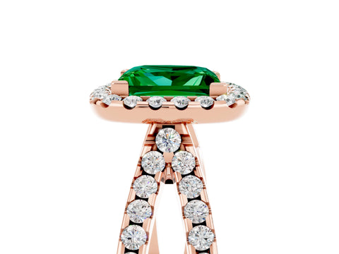 Rose gold Princess Cut Emerald Halo Ring with Split Shank Pavé Band and Prong Setting_5
