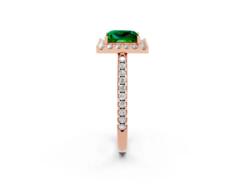 Rose gold Princess Cut Emerald Pavé Halo Ring with Four-Prong Setting_38