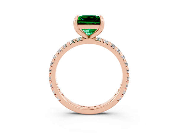 Rose gold Princess Cut Emerald Pavé Solitaire Ring with Round Band and Prong Setting