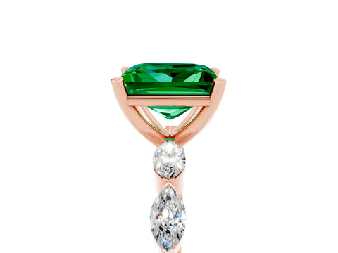 Rose gold Princess Cut Emerald Ring with Marquise Side Stones and Prong Setting_5