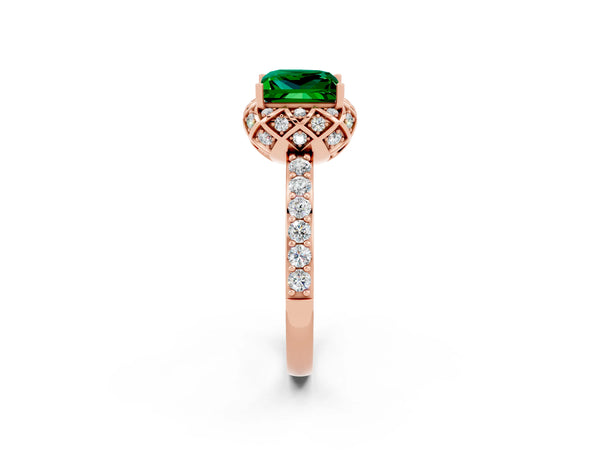 Rose gold Princess Cut Emerald Scalloped Halo Engagement Ring with Round Shared Prong Band