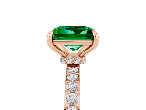 Rose gold Princess Cut Emerald Solitaire Engagement Ring with Pavé Band and Four-Prong Setting_5
