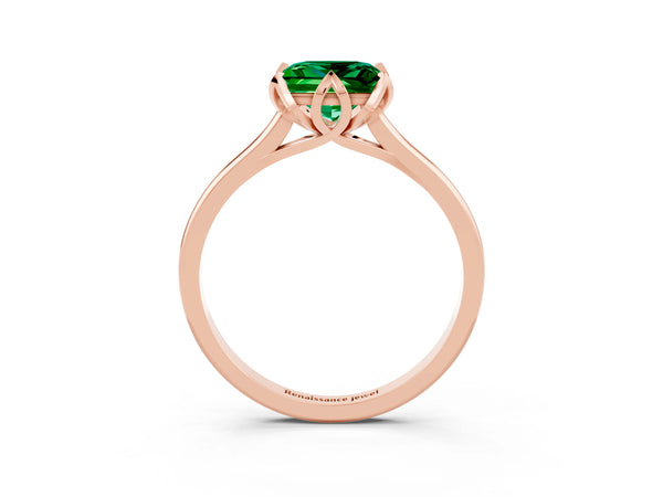 Rose gold Princess Cut Emerald Solitaire Ring with Flower Prong Setting and Classic Band