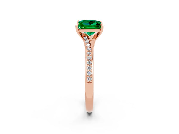 Rose gold Princess Cut Emerald Solitaire Ring with Pavé Band and Prong Setting