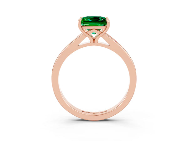 Rose gold Princess Cut Emerald Solitaire Ring with Pavé Band and Prong Setting