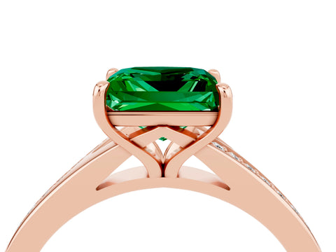 Rose gold Princess Cut Emerald Solitaire Ring with Pavé Band and Prong Setting_4