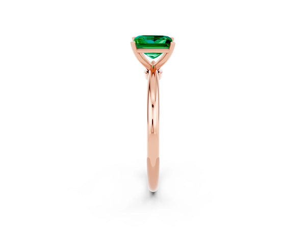Rose gold Princess Cut Emerald Solitaire Ring with Six-Prong Setting and Classic Band
