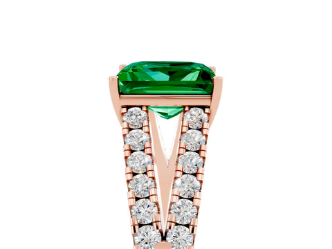 Rose gold Princess Cut Emerald Split Shank Pavé Engagement Ring with Four-Prong Setting_29