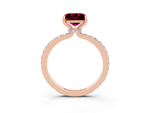 Rose gold Princess Cut Garnet Ring with Pavé Band and Four-Prong Setting_3
