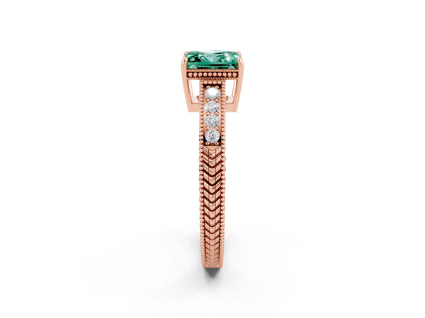 Rose gold Princess Cut Green Sapphire Ring with Milgrain Pavé Band and Four-Prong Setting