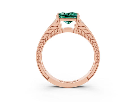 Rose gold Princess Cut Green Sapphire Split Shank Ring with Pavé Band and Four-Prong Setting_3