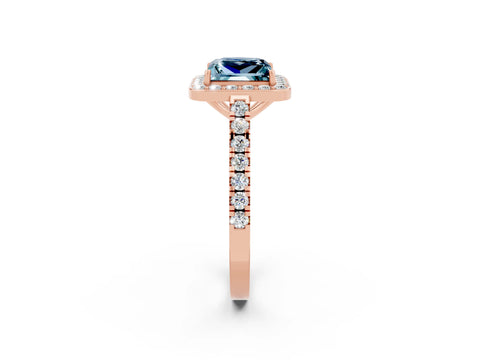 Rose gold Princess Cut Halo Diamond Ring with Pavé Band and Three-Prong Setting_2