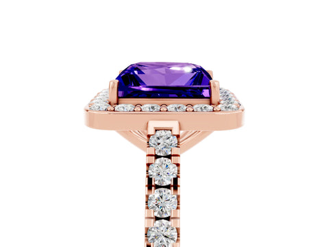 Rose gold Princess Cut Halo Diamond Ring with Pavé Band and Three-Prong Setting_5