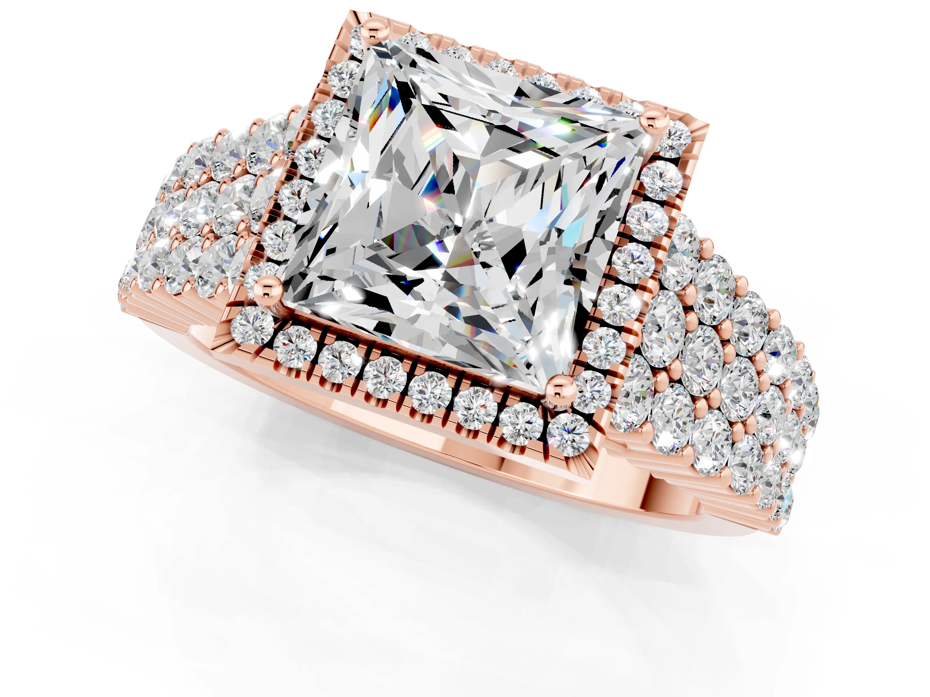 Rose gold Princess Cut Halo Pavé Diamond Engagement Ring with Split Shank and Four-Prong Setting_1