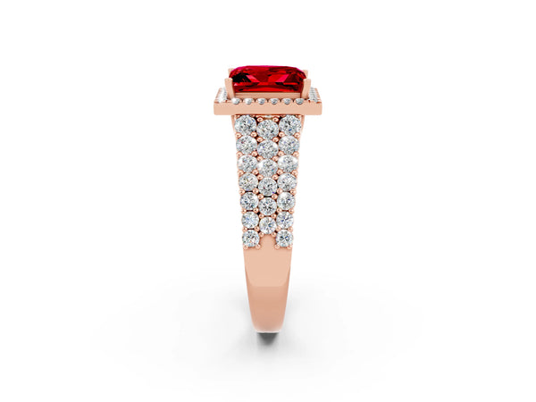 Rose gold Princess Cut Halo Pavé Diamond Engagement Ring with Split Shank and Four-Prong Setting