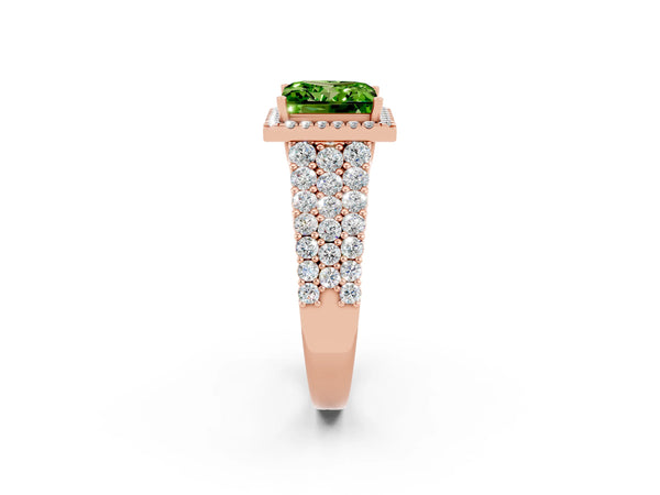 Rose gold Princess Cut Halo Pavé Diamond Engagement Ring with Split Shank and Four-Prong Setting