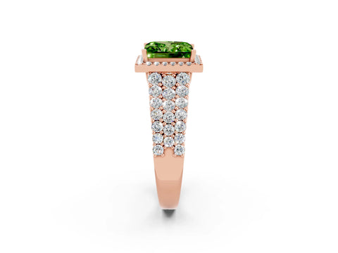 Rose gold Princess Cut Halo Pavé Diamond Engagement Ring with Split Shank and Four-Prong Setting_2