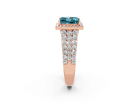 Rose gold Princess Cut Halo Pavé Diamond Engagement Ring with Split Shank and Four-Prong Setting_2