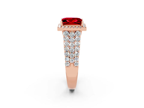 Rose gold Princess Cut Halo Pavé Diamond Engagement Ring with Split Shank and Four-Prong Setting_2