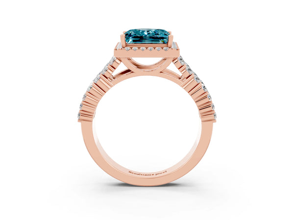 Rose gold Princess Cut Halo Pavé Diamond Engagement Ring with Split Shank and Four-Prong Setting