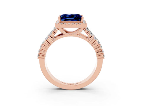 Rose gold Princess Cut Halo Pavé Diamond Engagement Ring with Split Shank and Four-Prong Setting_3