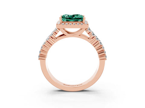 Rose gold Princess Cut Halo Pavé Diamond Engagement Ring with Split Shank and Four-Prong Setting_3