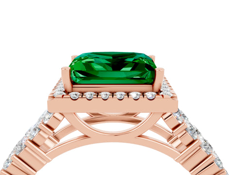 Rose gold Princess Cut Halo Pavé Diamond Engagement Ring with Split Shank and Four-Prong Setting_4