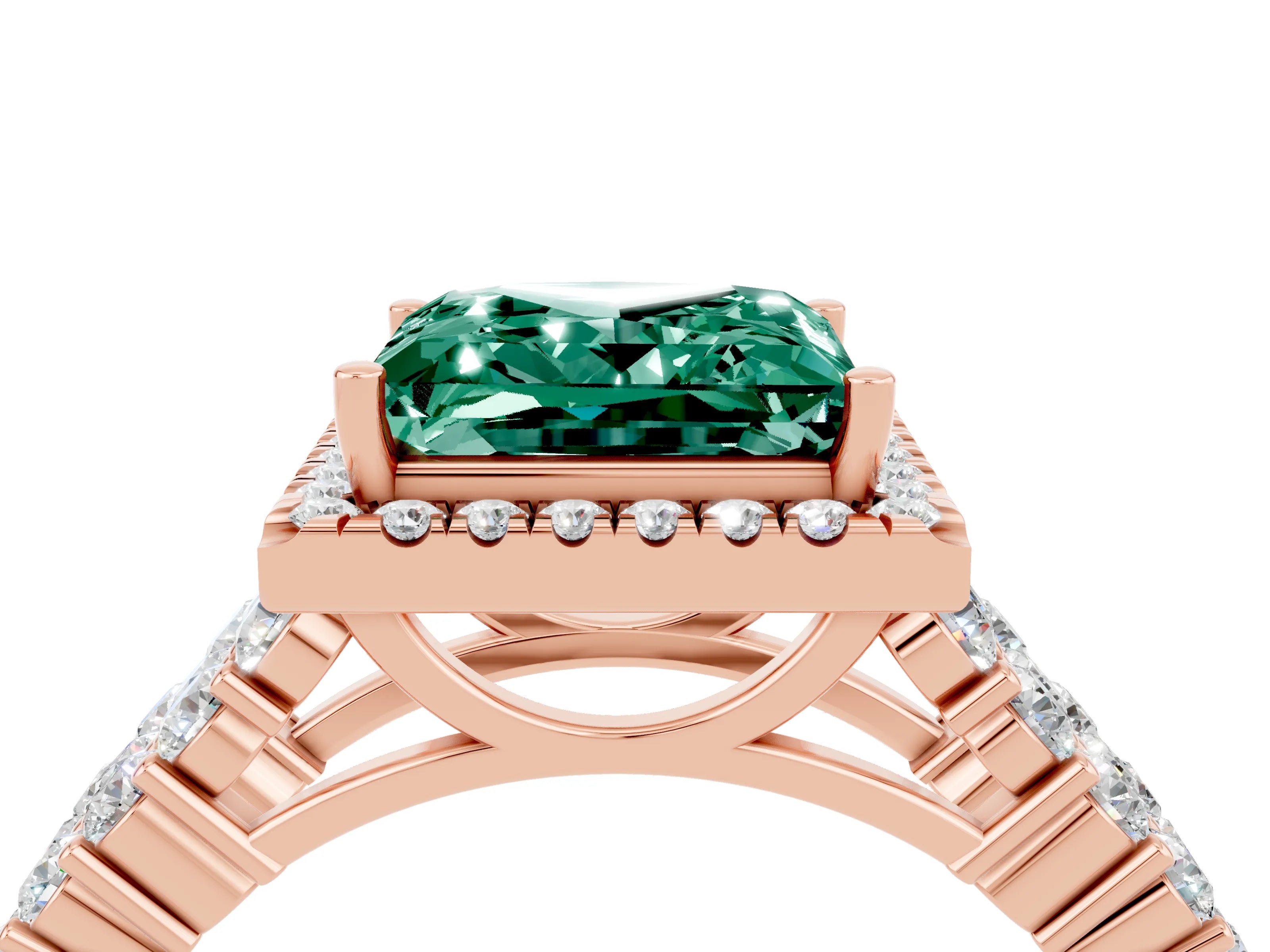 Rose gold Princess Cut Halo Pavé Diamond Engagement Ring with Split Shank and Four-Prong Setting_4