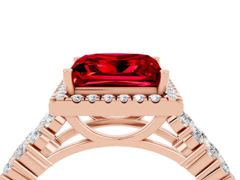Rose gold Princess Cut Halo Pavé Diamond Engagement Ring with Split Shank and Four-Prong Setting_4