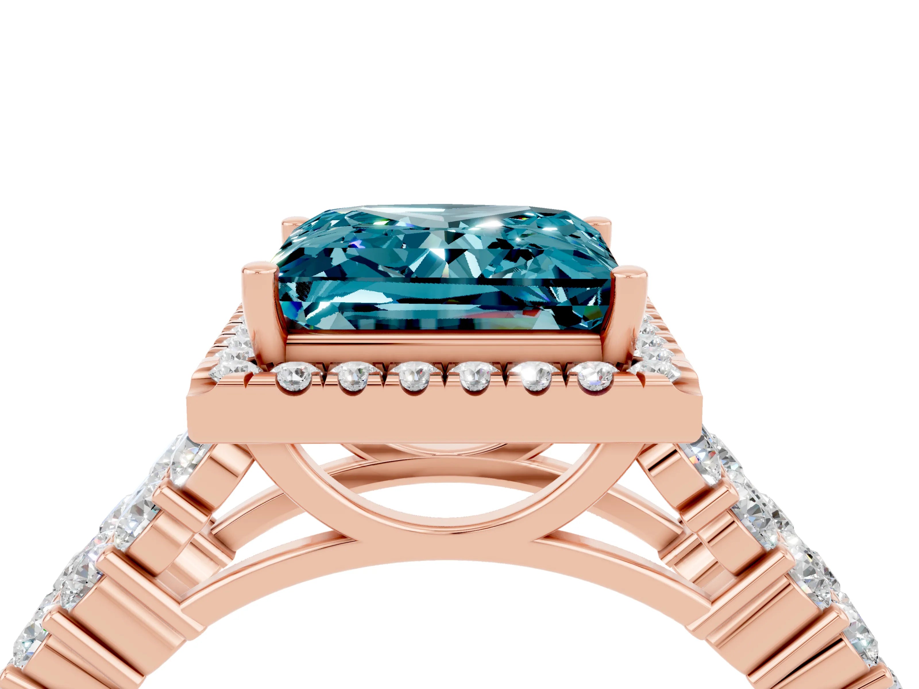 Rose gold Princess Cut Halo Pavé Diamond Engagement Ring with Split Shank and Four-Prong Setting_4
