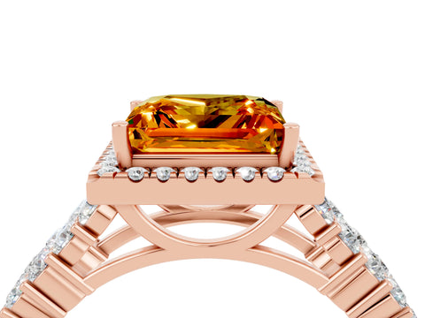 Rose gold Princess Cut Halo Pavé Diamond Engagement Ring with Split Shank and Four-Prong Setting_4