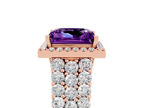 Rose gold Princess Cut Halo Pavé Diamond Engagement Ring with Split Shank and Four-Prong Setting_5
