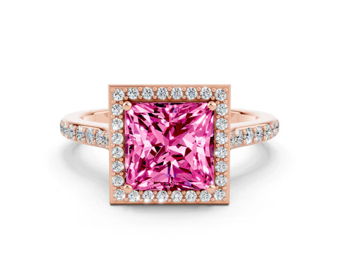 Rose gold Princess Cut Halo Round Diamond Pavé Band with Four-Prong Setting