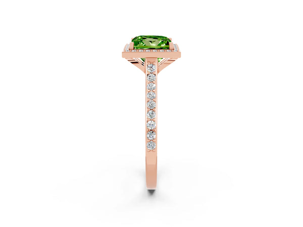 Rose gold Princess Cut Halo Round Diamond Pavé Band with Four-Prong Setting