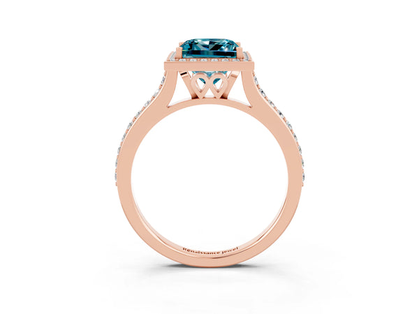 Rose gold Princess Cut Halo Round Diamond Pavé Band with Four-Prong Setting