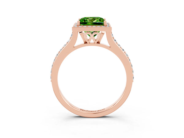 Rose gold Princess Cut Halo Round Diamond Pavé Band with Four-Prong Setting