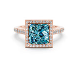 Rose gold Princess Cut Halo Round Diamond Pavé Band with Four-Prong Setting