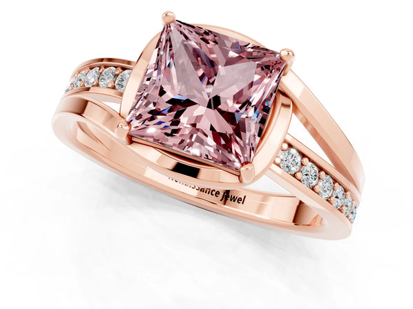 Rose gold Princess Cut Morganite Solitaire Ring with Split Shank and Prong Setting