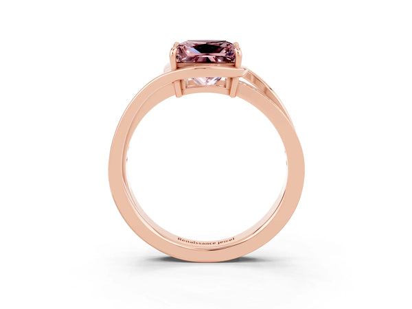 Rose gold Princess Cut Morganite Solitaire Ring with Split Shank and Prong Setting
