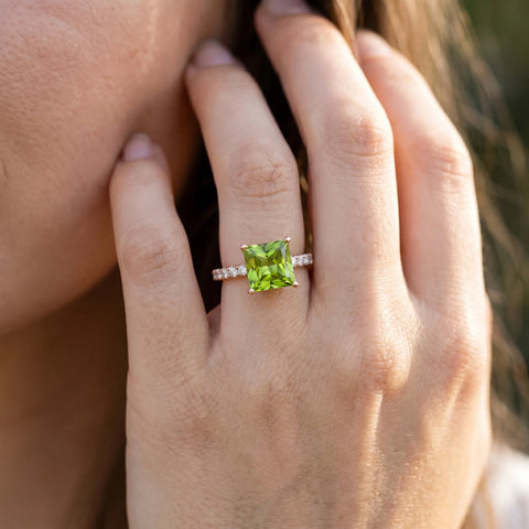 Rose gold Princess Cut Peridot Solitaire Ring with Round  Pavé Band and Four-Prong Setting_44