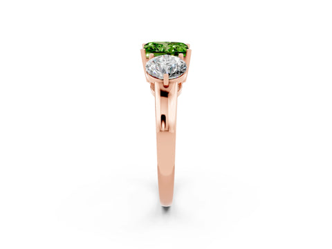 Rose gold Princess Cut Peridot Three-Stone Ring with Prong Setting and Classic Band_2