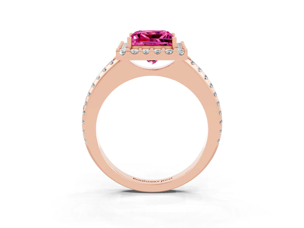 Rose gold Princess Cut Pink Sapphire Pavé Halo Ring with Four-Prong Setting