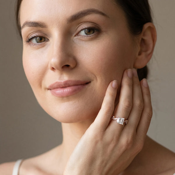 Rose gold Princess Cut Solitaire Diamond Twisted Band with Pave Setting