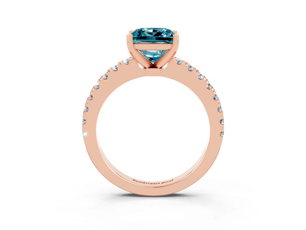 Rose gold Princess Cut Solitaire Diamond with Pavé Band and Four-Prong Setting