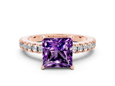 Rose gold Princess Cut Solitaire Diamond with Pavé Band and Four-Prong Setting